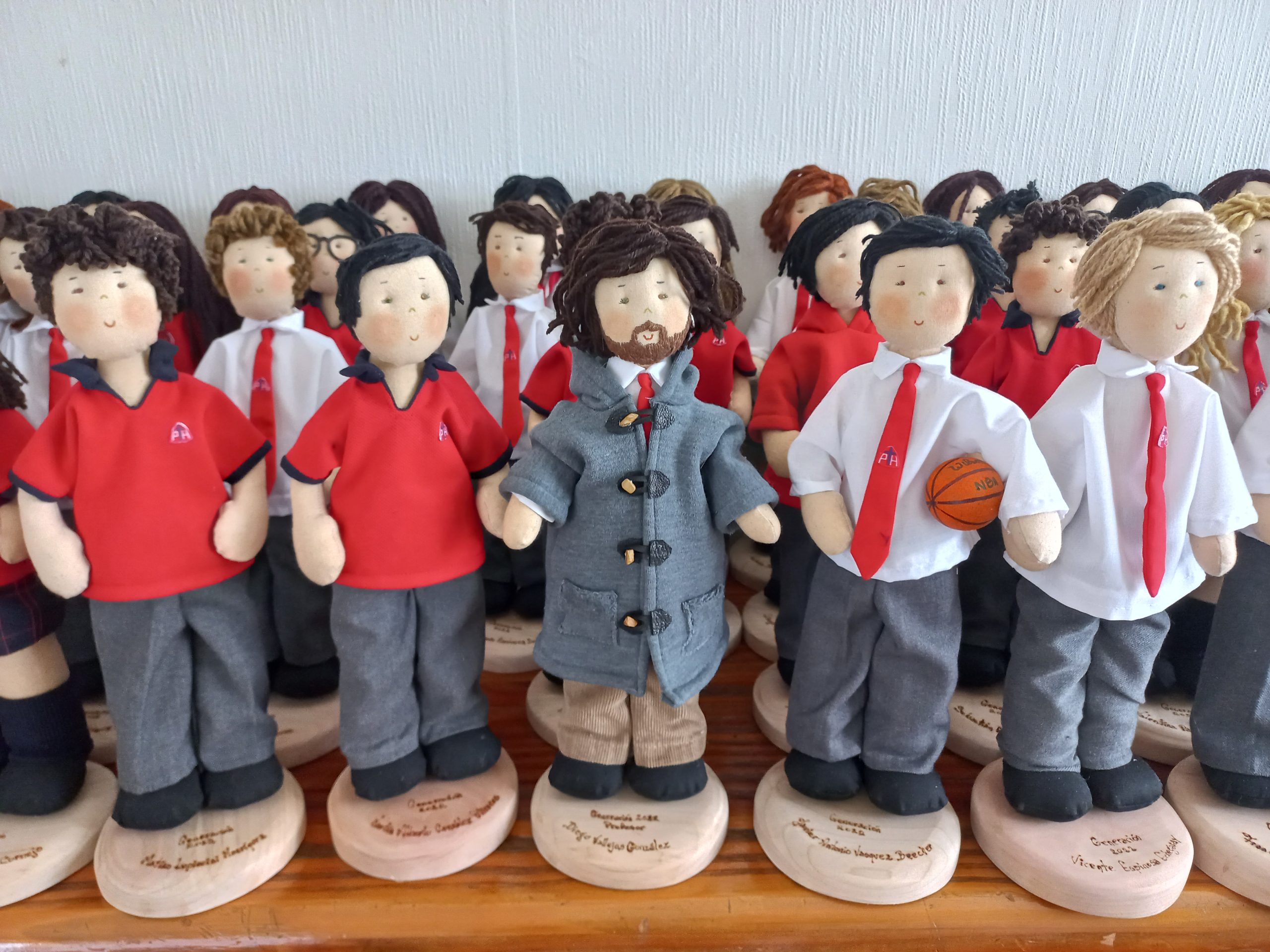 1-colegio-padre-hurtado-4tos-medioschillan-valor-unitario-22-000-personalizados