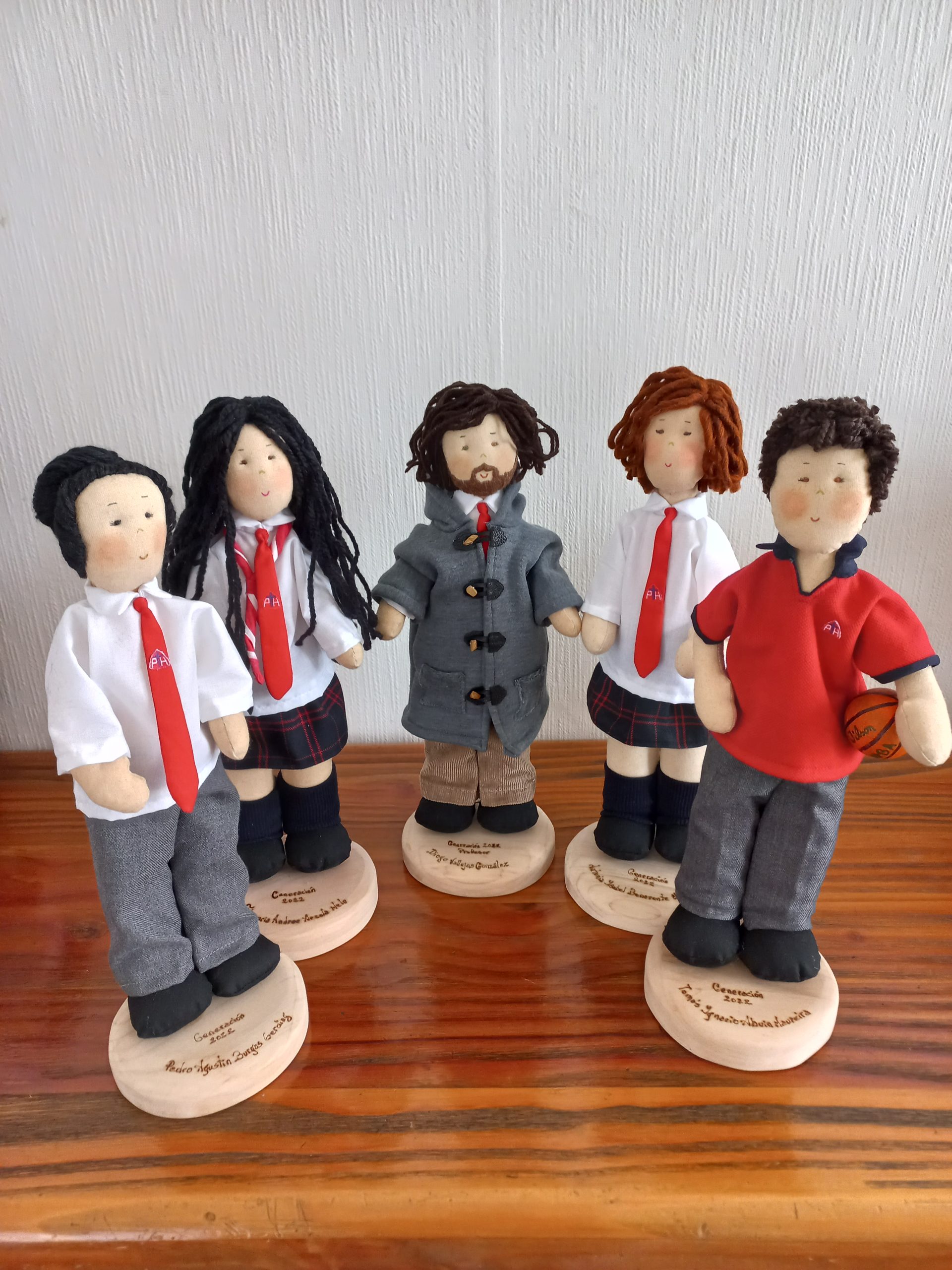 2-generacion-2022-colegio-padre-hurtado-valor-unitario-22-000-personalizados